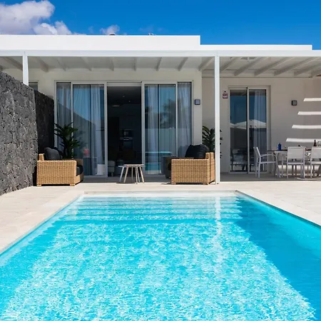 Villa Paraiso De Jil - Stunning Brand New 3 Bed !